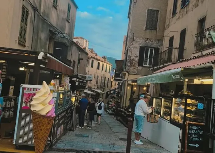 Proche De La Appartamento *